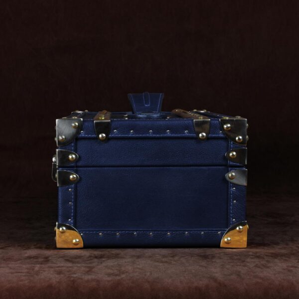 Petite Wine Trunk - Image 3