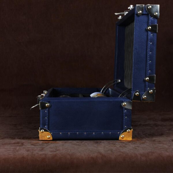 Petite Wine Trunk - Image 6