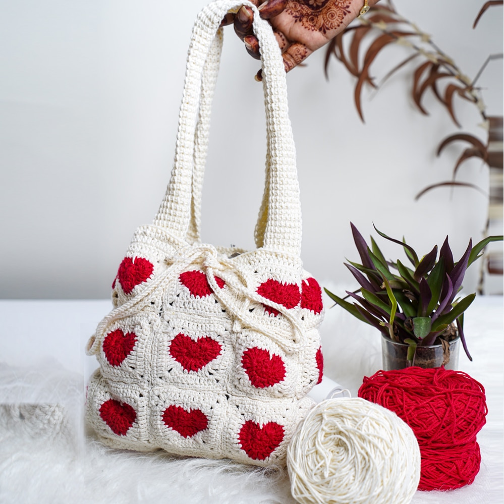 Crochet Heart hand Bag