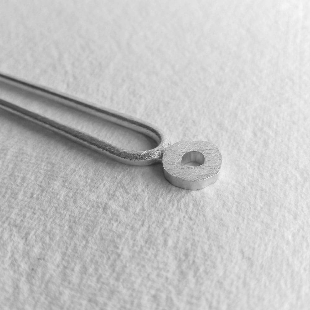 GORRIA DOUBLE PIN HAIR STICK